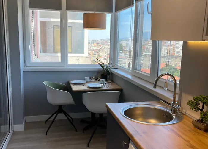 Modern Skyline Studios- Elegant In New Bazaar Lägenhet *