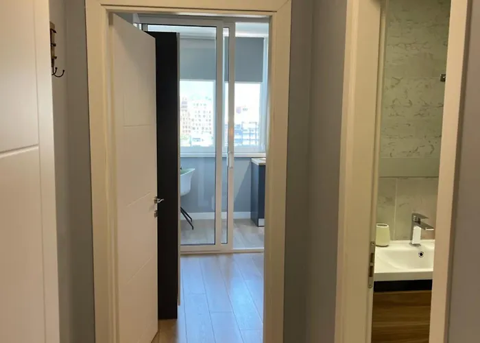 Modern Skyline Studios- Elegant In New Bazaar * Tirana