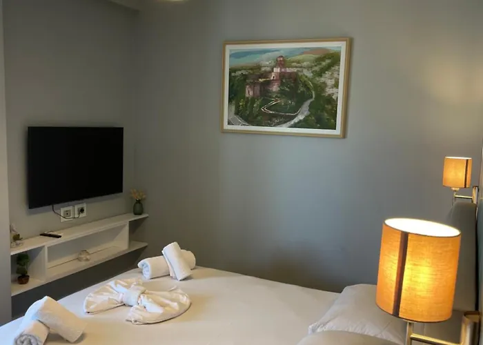 Modern Skyline Studios- Elegant In New Bazaar Lägenhet