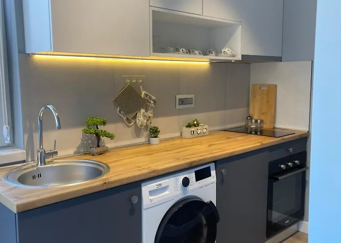 Modern Skyline Studios- Elegant In New Bazaar * 티라나