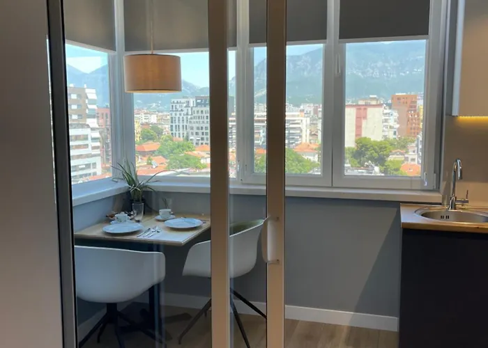 Modern Skyline Studios- Elegant In New Bazaar Tirana